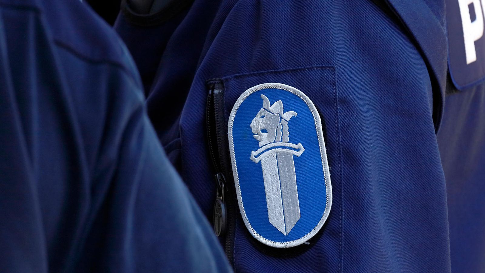 Poliiseja.